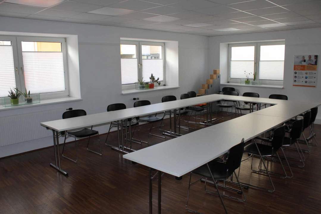 "Bürogebäude Zentrum Mödling!"