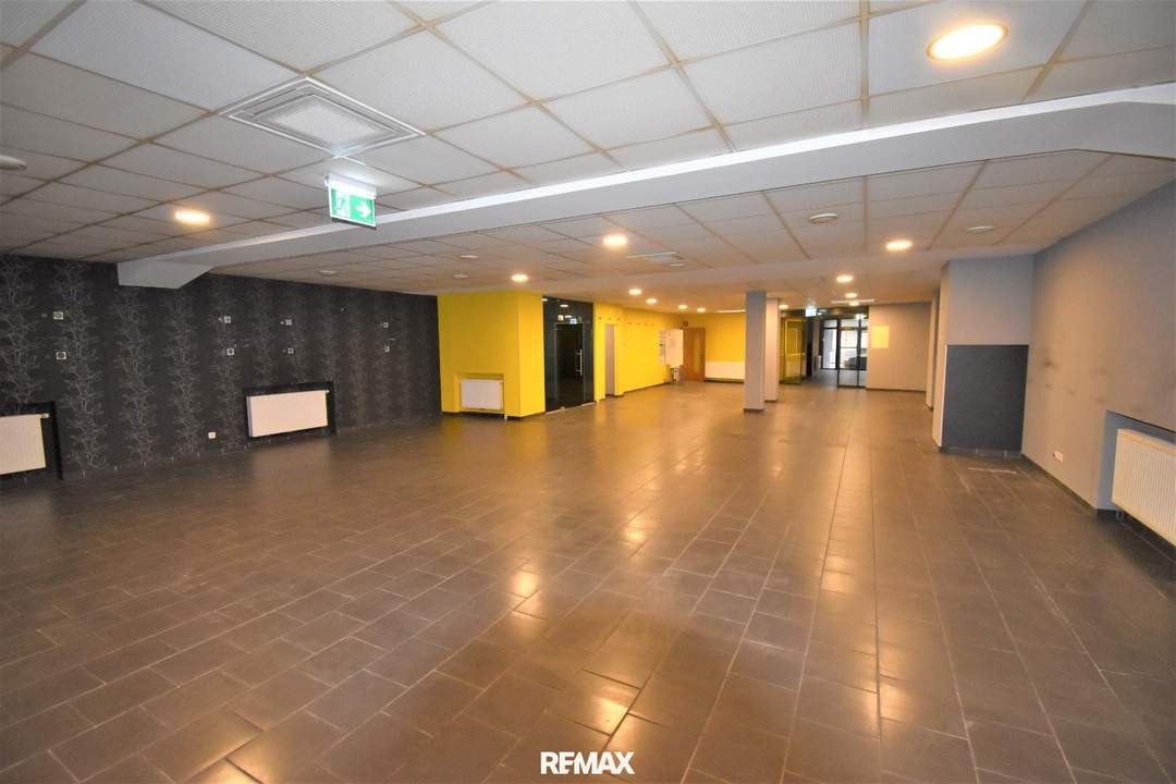 Supermarkt, Geschäft, Büros (80m² - 700 m²) weitläufige Gewerbeflächen zu mieten!