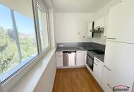 Sehr schöne und helle 2-Zimmerwohnung mit Balkon!