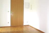 Großzügige 4-Zimmer-Mietwohnung in ruhiger Lage mit Balkon!