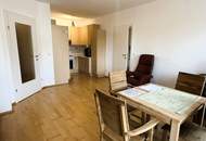 attraktive Eigentumswohnung im 2. Stock mit Lift, Loggia mit wunderschönem Fernblick und Tiefgaragenplatz