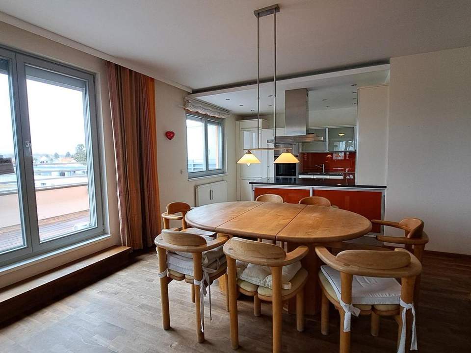 Traumhafte Dachterrassenwohnung mit Fernblick