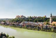 Traumblick auf die weltlängste Burg Burghausen - Baugrundstück in Hochburg-Ach
