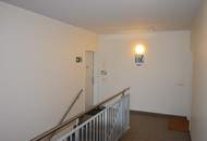 „Zentrumsnahe 2 Zimmer-Wohnung“ mit Loggia und Tiefgaragenplatz! In begehrter, ruhiger Lage! Ca. 60 m²