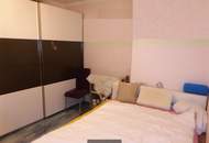 " 3-Zimmer-Wohnung mit Balkon in historischer Villa "