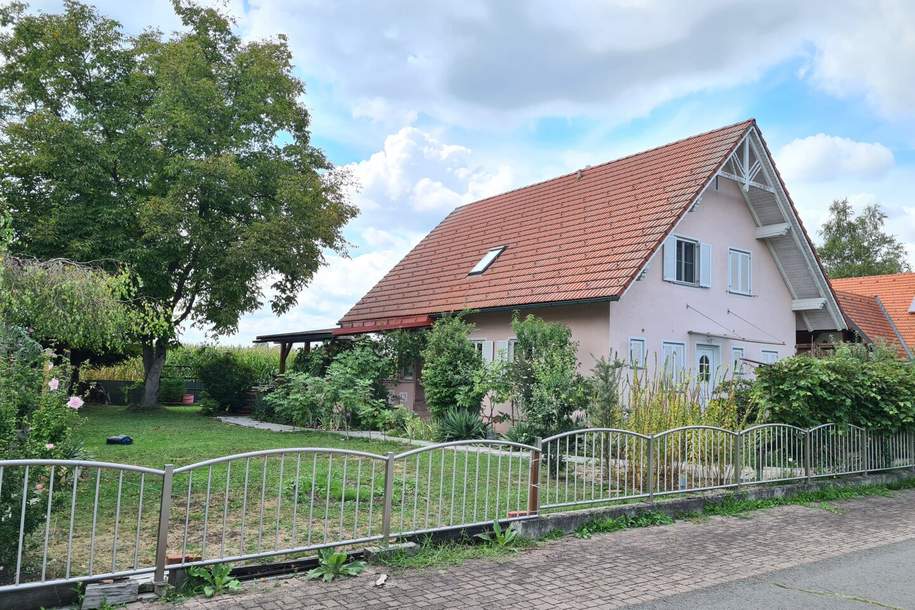 Einfamilienhaus mit Vollkeller samt angebauter Garage und überdachter Terrasse in ruhiger und sonniger Sackgassenlage !, Haus-kauf, 328.000,€, 8480 Südoststeiermark