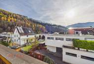 Zweistöckige Dachgeschosswohnung mit 5 Zimmern