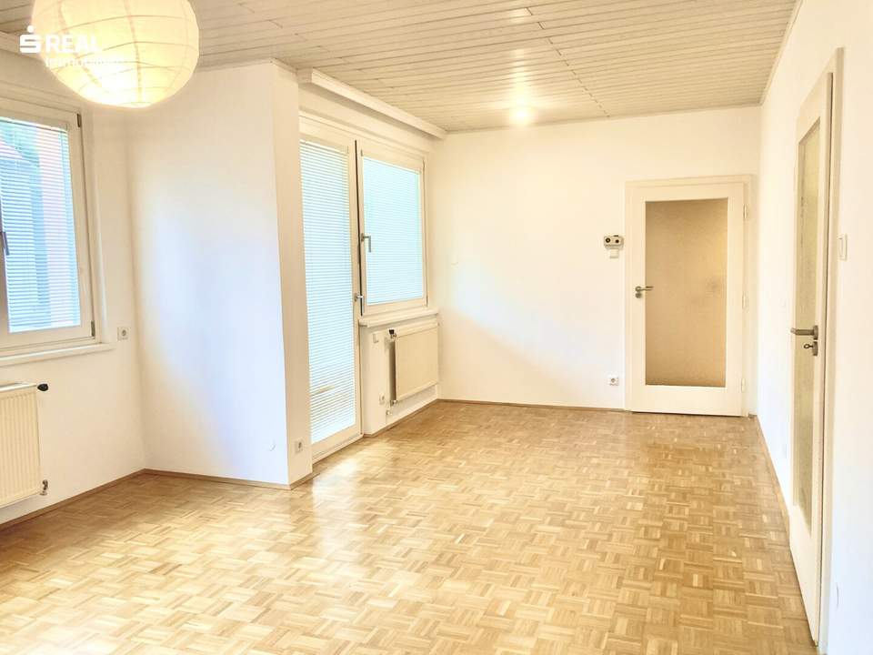 Familienwohnung mit 2 Balkonen in Top Lage !