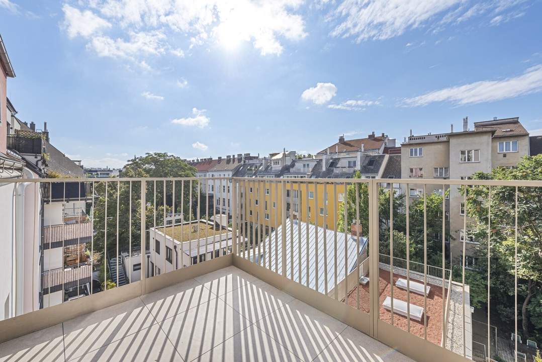 3-ZIMMER DACHGESCHOSS-TRAUM MIT BALKON - ERSTBEZUG!