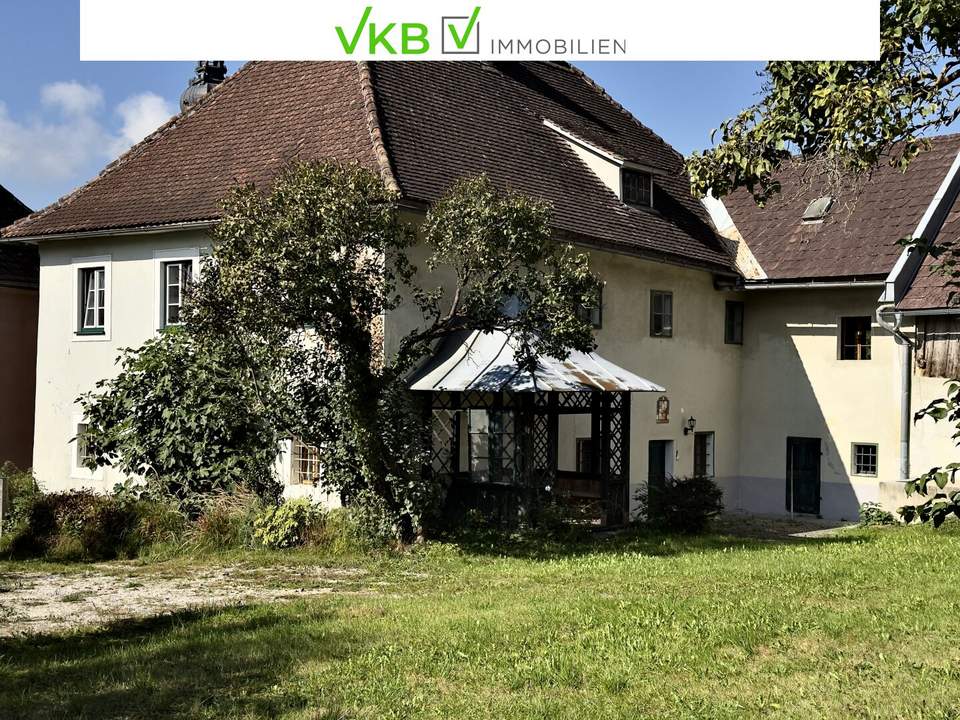 KIRCHDORF: Klassik im Kremstal | Historisches Stadthaus mit Gewölben und parkähnlicher Außenanlage!