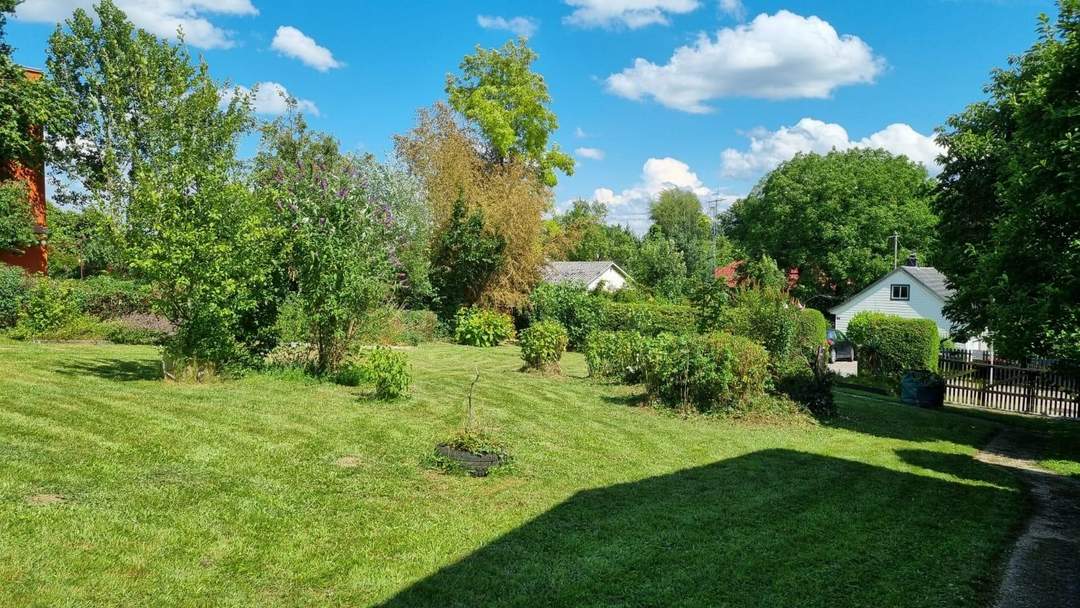 VÖCKLABRUCK: BAUGRUNDSTÜCK ca. 2.084 m² Gesamtfläche (inkl. Altbestand)