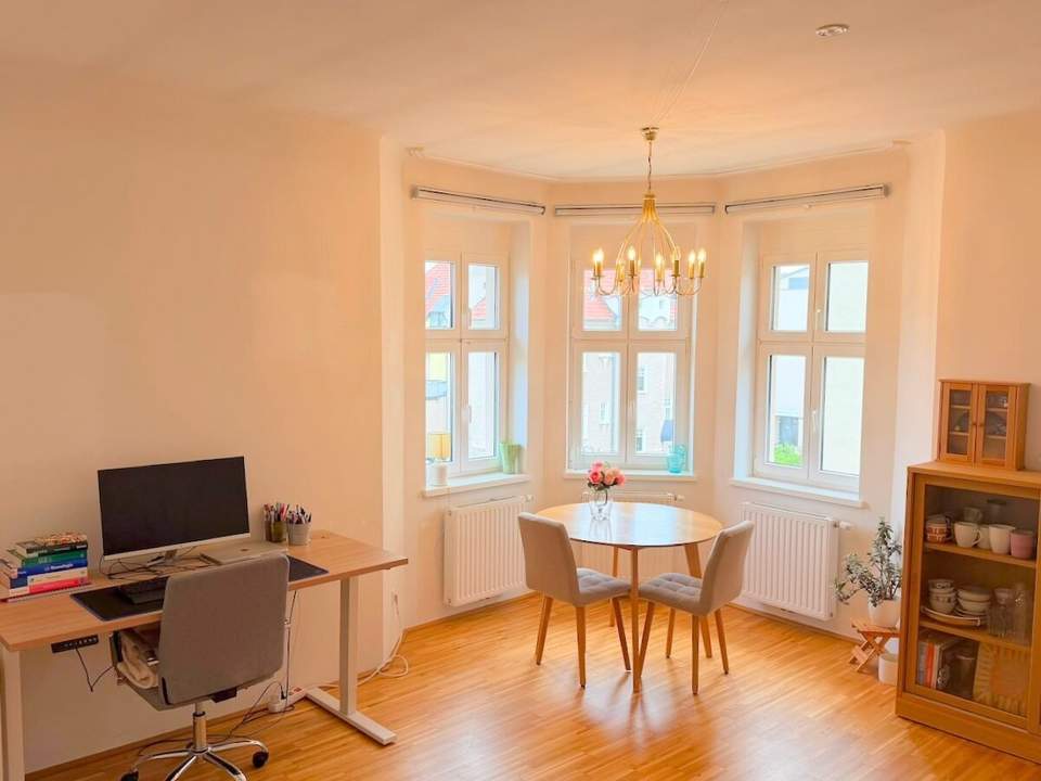 NÄHE UNI-CAMPUS KREMS! CHARMANTE 2 ZIMMER- WOHNUNG mit BALKON!