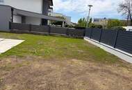 Neu gebautes Haus mit Pool und Doppelgarage