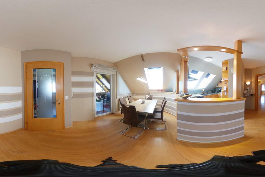 ANLEGEROBJEKT - Zweifamilienhaus mit Swimmingpool - Nähe Fürstenfeld
