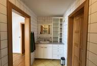 Ehemaliges Ärztehaus mit Wohnung