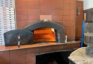 Schöne, große Pizzeria