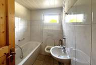 Haus mit Photovoltaik &amp; Entwicklungspotenzial