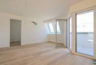 ERSTBEZUG | Exklusive Dachgeschosswohnung mit sonniger Terrasse im Innenhof