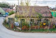 Schnuckeliges Grundstück mit Sanierungsprojekt oder Abrisshaus!