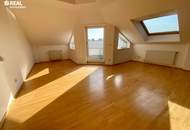 Dachgeschoß 3 Zimmer ca. 93 m² + 6 m² Terrasse