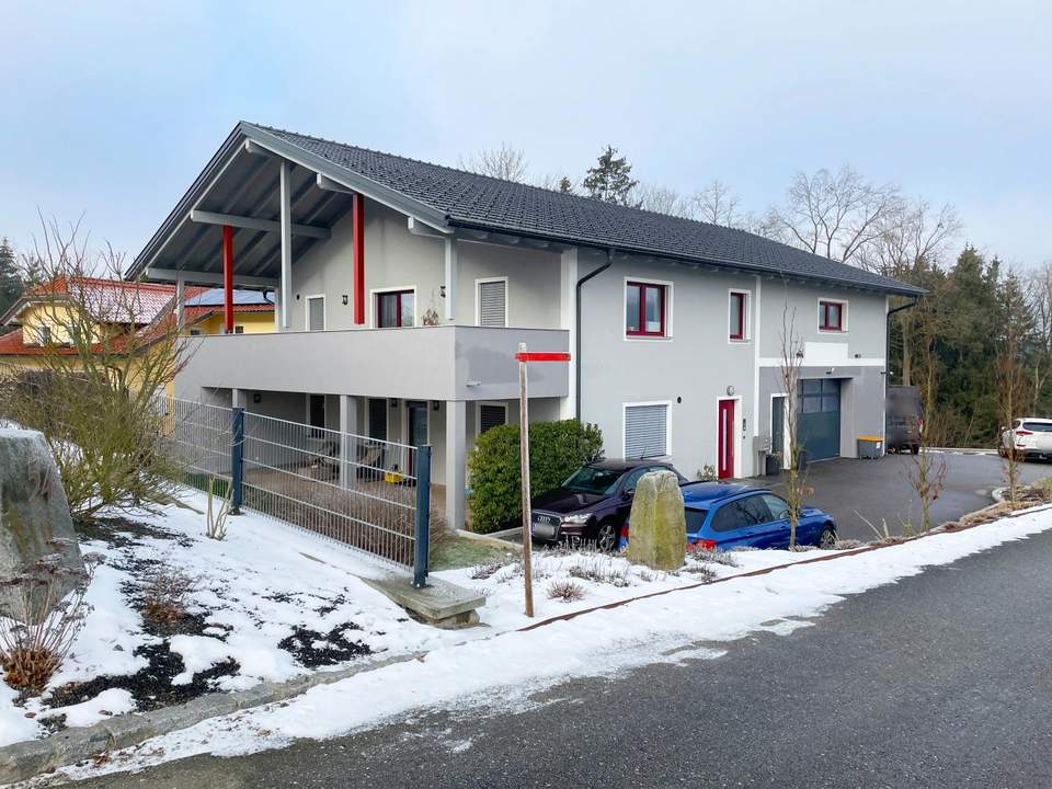 ***OPEN HOUSE Samstag, 8. März von 10 - 13 Uhr*** Ein- oder Mehrfamilienhaus mit Garage/Lager/Büro - Dorfwidmung