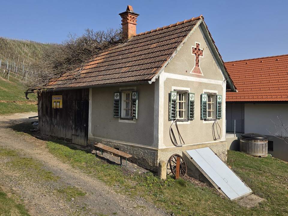 Uraltes, bestehendes Kellerstöckl mit fertiger Zu- und Umbaubewilligung samt Teil- Nutzungsänderung - Baustart kann sofort erfolgen