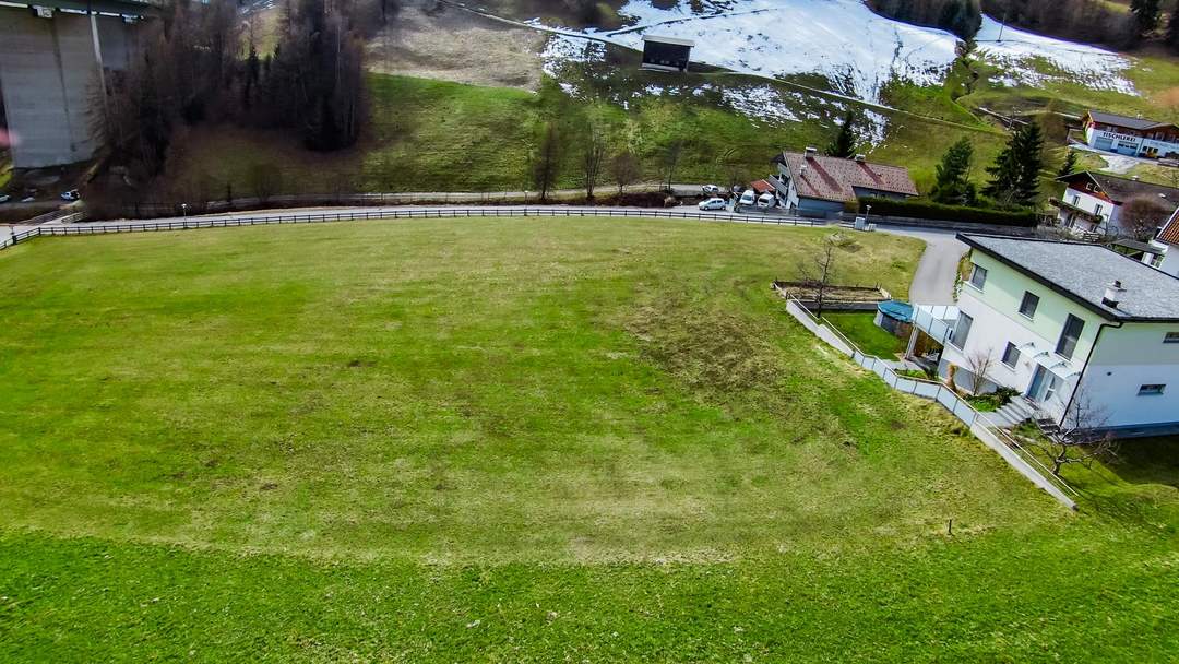 Vielseitiges Angebot – 666 m² großes Grundstück in Matrei am Brenner!