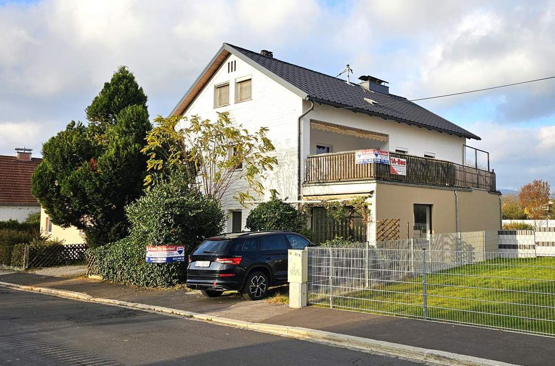 Haus mit 2 Wohneinheiten und ausgebauten Dachgeschoss in Pichling