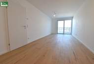 Geräumiger 2.Zimmer-Erstbezug in absoluter Hofruhelage mit Weitblick und riesiger Balkonfläche - sofort beziehbar bei U1. - WOHNTRAUM