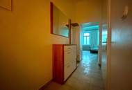 Nähe Laubeplatz und Quellenstraße *** Garconniere im 1. Stockwerk *** Haus in Sanierung