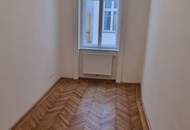 Helle Altbauwohnung mit Flügeltüren - Besichtigung FR 13.02 um 17.00 h und 17.30 h