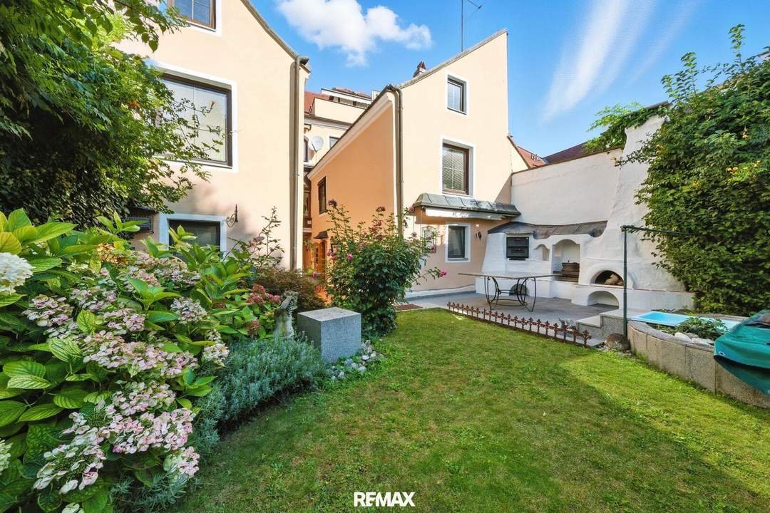 EINZIGARTIGE STILALTBAU-RESIDENZ IM HERZEN DER KREMSER ALTSTADT!