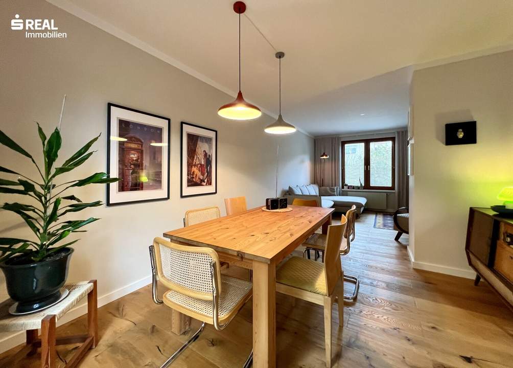 Wohlfühl-Reihenhaus mit sonniger Terrasse und Tiefgaragenplatz