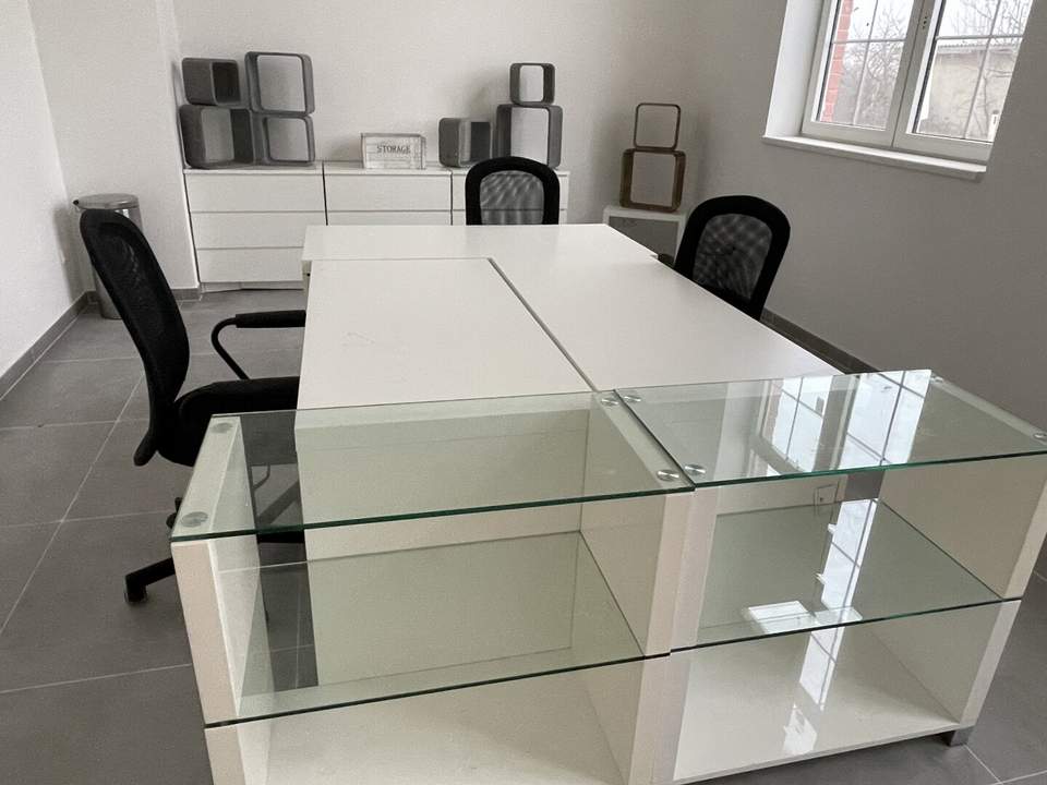 PROVISIONSFREI!!! Frisch saniertes, geräumiges Büro, Praxis, Ordination, Fotostudio, Proberaum mit großem Vorraum/Warteraum