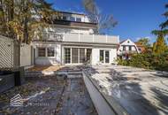 Villa mit Nebengebäude und Pool in Top-Ruhelage