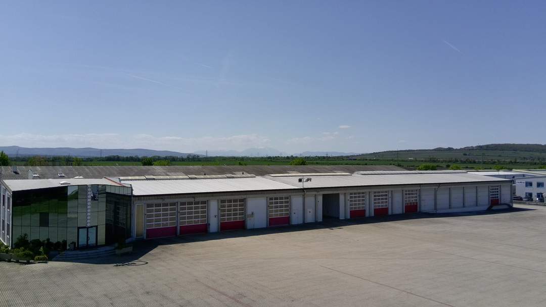 Schwerlast-Nutzfahrzeugzentrum inkl. Waschhalle