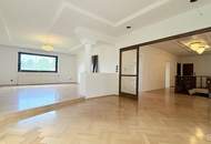 Elegante Stadtvilla auf zwei Ebenen – Hallenbad, Privatgarten & Garage inklusive | ZELLMANN IMMOBILIEN