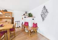 Charmantes Stadthaus m. Wintergarten, Kachelofen &amp; vielseitigem Nutzungspotential i. Herzen Metnitz