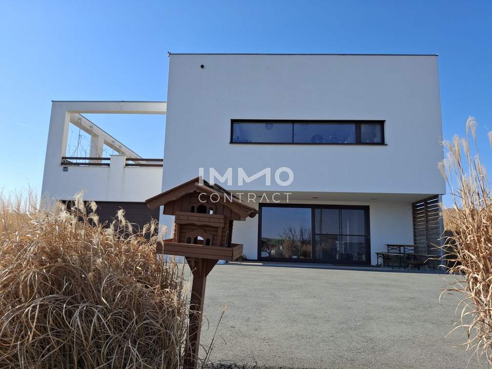 Elegantes modernes Haus in ruhiger Lage mit Fernsicht, 5 Zimmer