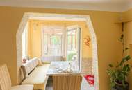 Charmantes Einfamilienhaus mit Einliegerwohnung, Garten und Garage – vielseitig nutzbar