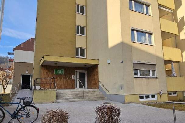 3-Zimmer-Wohnung mit Loggia und Aufzug in Bruck an der Mur, Wohnung-miete, 788,24,€, 8600 Bruck-Mürzzuschlag
