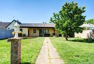 Gepflegtes Einfamilienhaus mit großem Garten, Garage &amp; Ausbaupotenzial in Hauskirchen