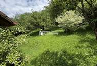 Wohnen mit Weitblick – Großzügiges Einfamilienhaus in Hanglage mit Garten und Bergblick