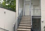 3 Zimmer-Penthouse-Wohnung mit Balkon in den grünen Innenhof gerichtet