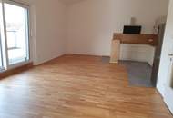 Schöne neuwertige 3-Zimmer Mietwohnung mit großer Dachterrasse !!!