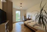 Neuwertige 3 Zimmer Wohnung + Balkon und herrlicher Aussicht ins Grüne