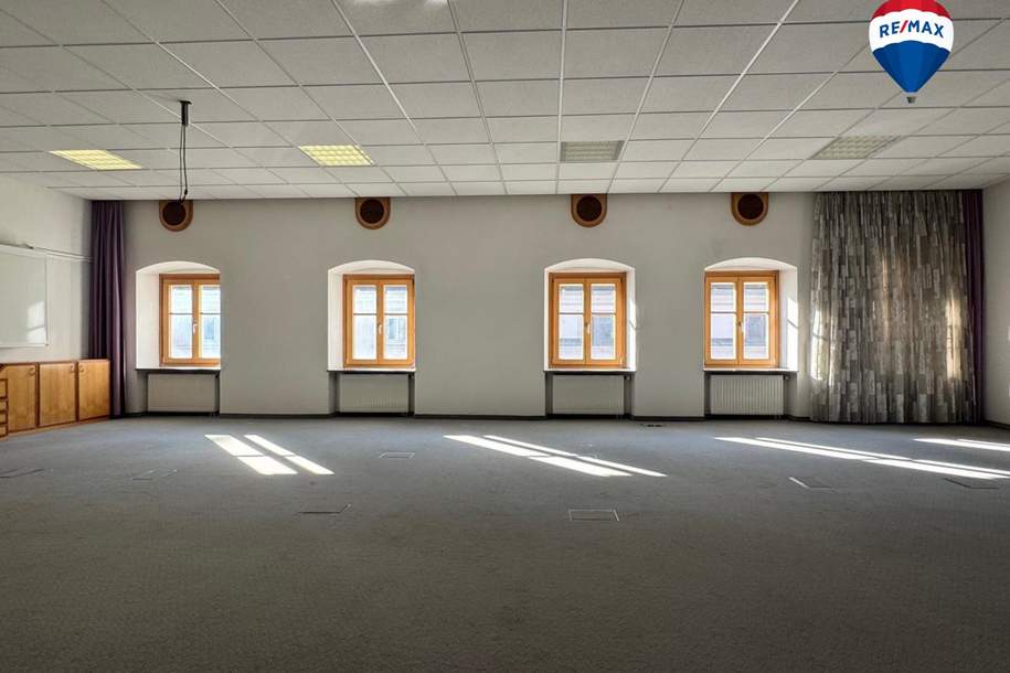 Großzügige Büroflächen mit Mitarbeiterterrasse im Herzen Eferdings, Gewerbeobjekt-miete, 1.164,00,€, 4070 Eferding