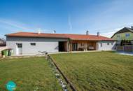 Wohnen auf einer Ebene! Vielseitiger Bungalow auf Eigengrund! 4 Zimmer I Doppelgarage I Gartenidylle! Lebensqualität pur!