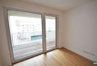 Ruhelage: Schöne 2-Zimmer-Wohnung mit Loggia in Augartennähe