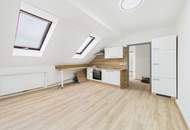 Sanierte, zentrumsnahe 2-Zimmer Dachgeschosswohnung mit Innenhof Parkplatz in der Hasnerstraße 5